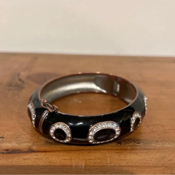 Lia Sophia Jewelry - Lia Sophia Bangle